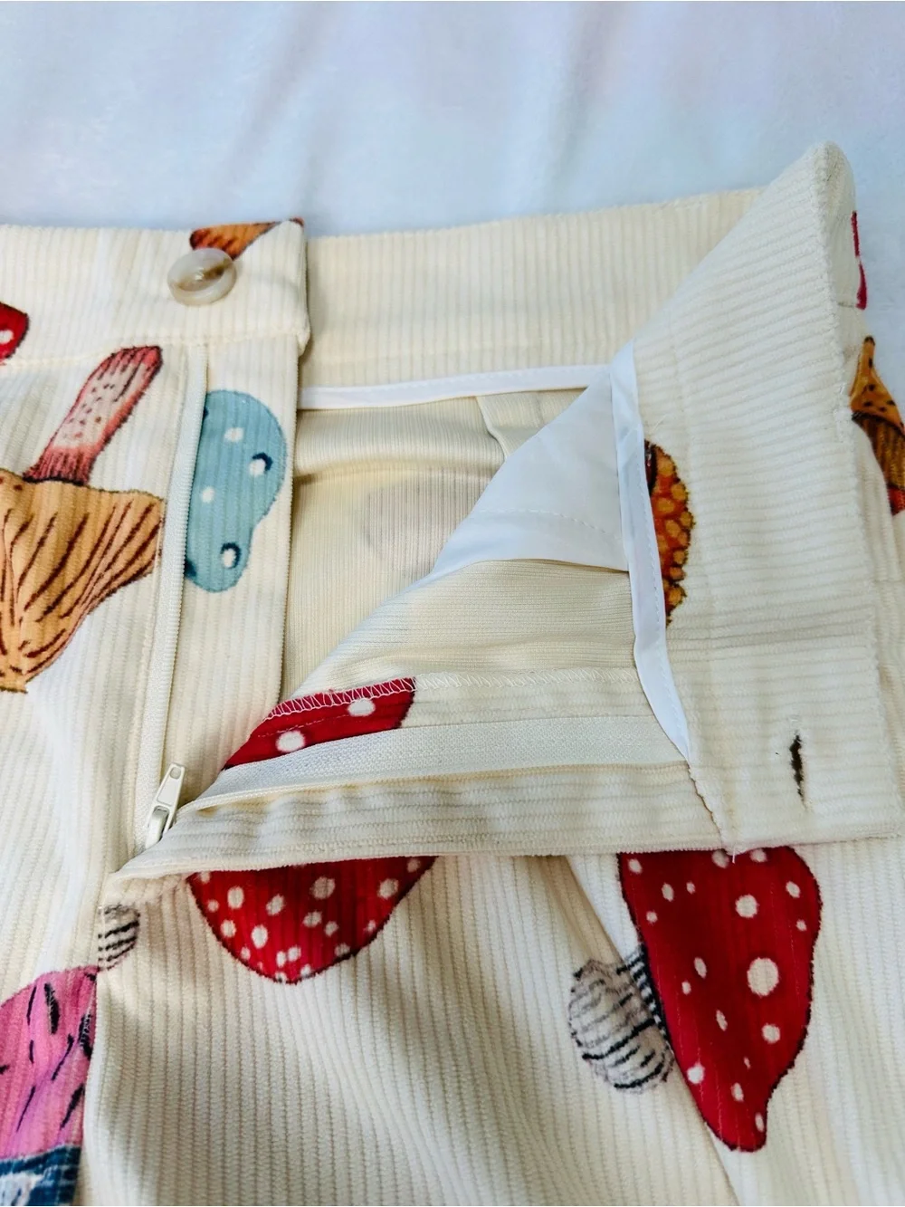 Cider Mushroom Print Corduroy Pants Size Large